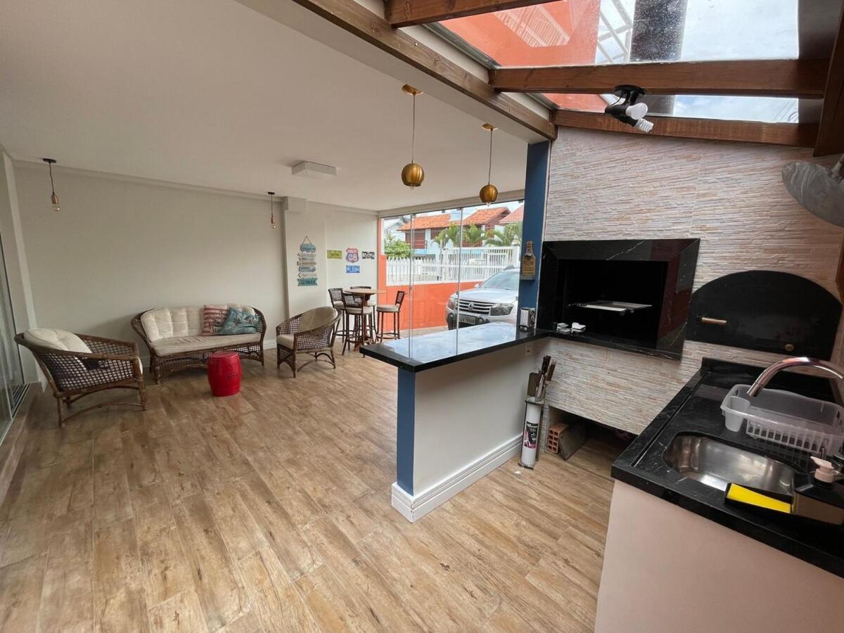 Casa 3 Suites, Piscina, 200 Metros Do Mar Casa de férias *