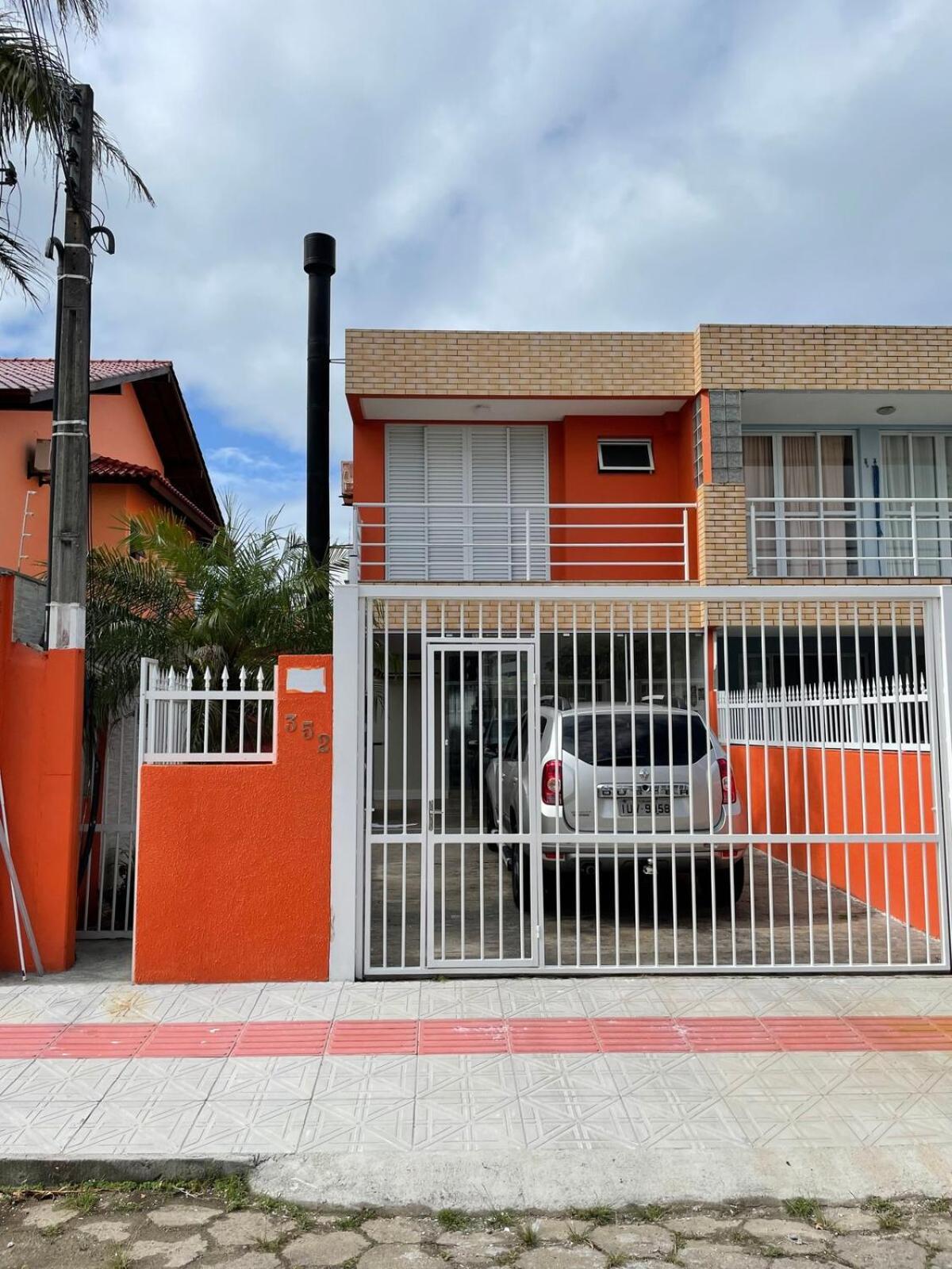 Casa de férias Casa 3 Suites, Piscina, 200 Metros Do Mar *